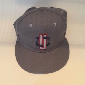 UCONN SnapBack